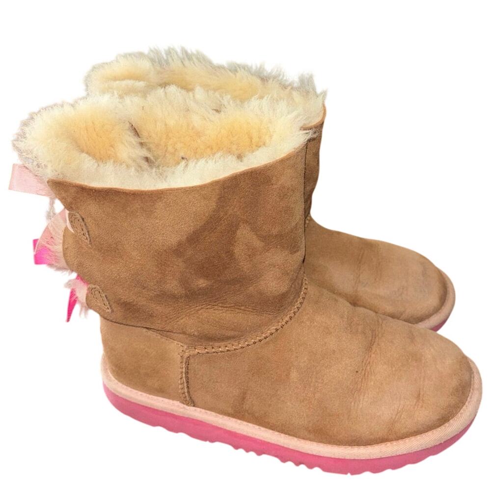 UGG kids’ Bailey Bow II chesnut brown and pink boots with bows on back (size 5)